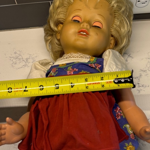 Classic Blonde Doll with Red Dress - Picture 4 of 8